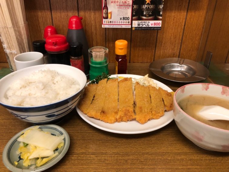 三ちゃん食堂のランチ